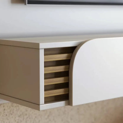 Home Suspenso Jurerê Larg. 1.36m Off/Freijó para TV até 65″ – Colibri